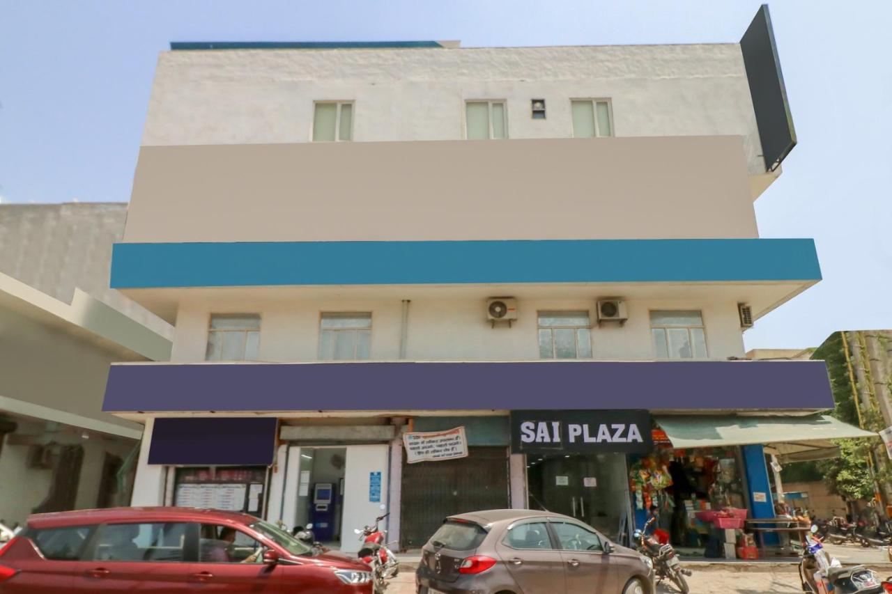 Oyo Flagship 80318 Hotel Sai Plaza Near Indira Gandhi International Airport New Delhi Buitenkant foto